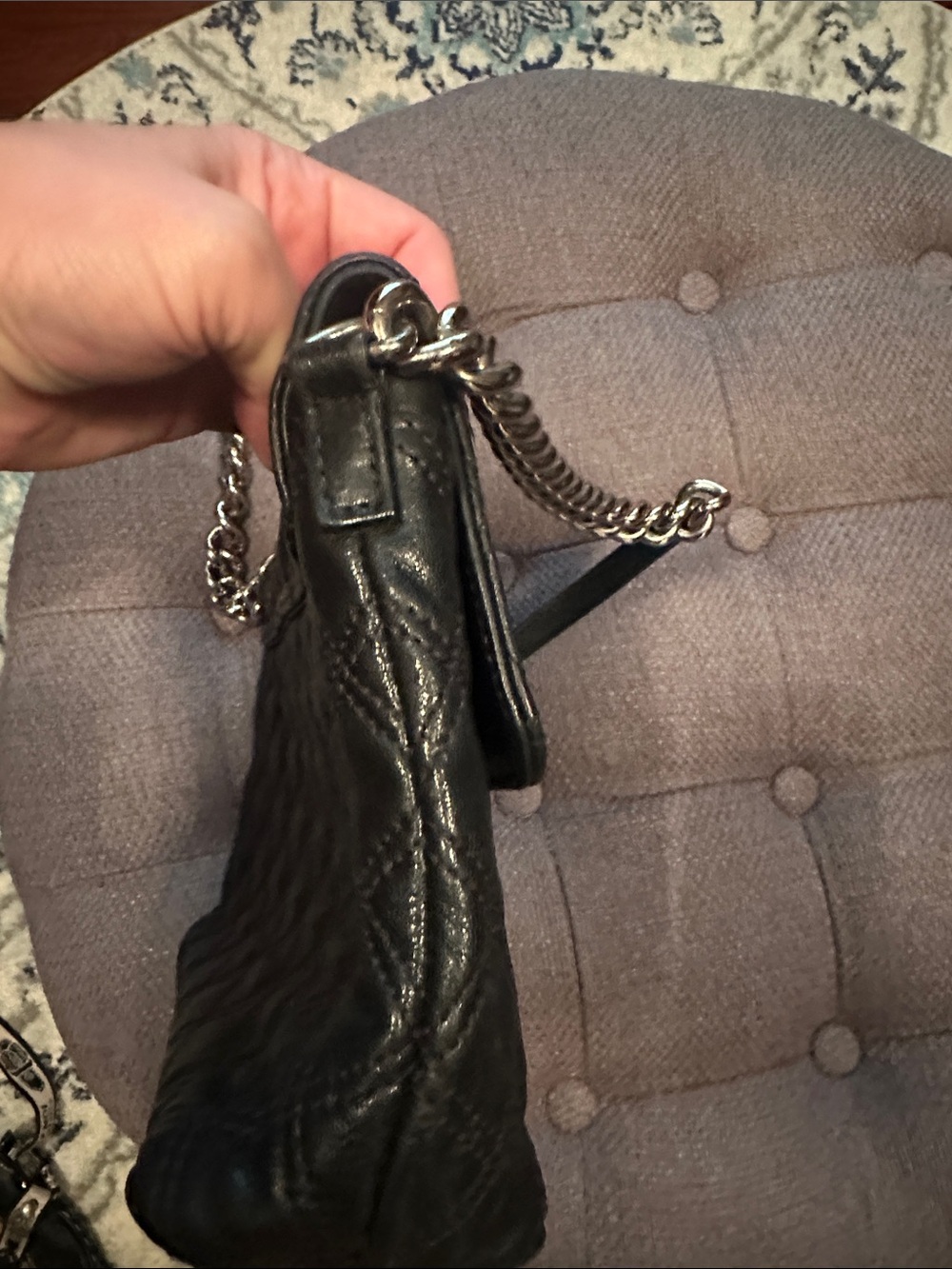 Great condition Marc Jacob’s black soft leather shoulder bag with silver chain - Picture 14 of 15